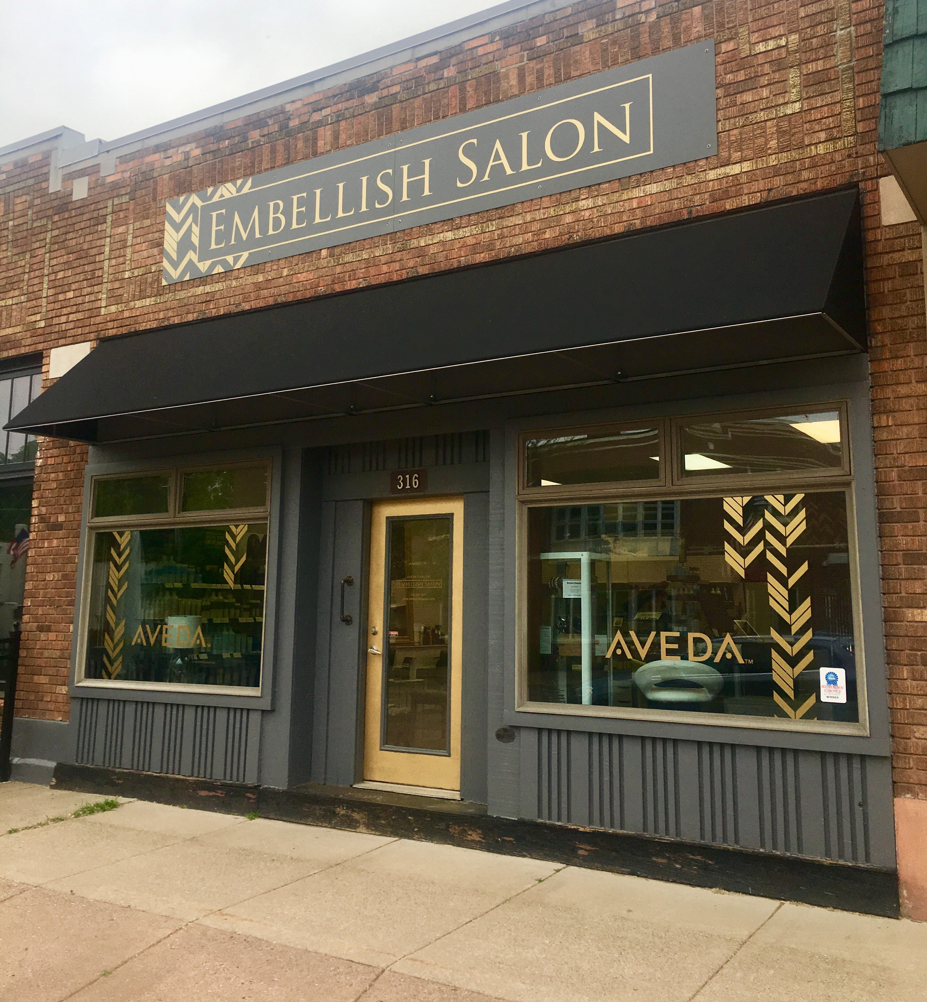 Embellish Salon exterior in Bayport, MN